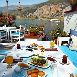 Myra Otel